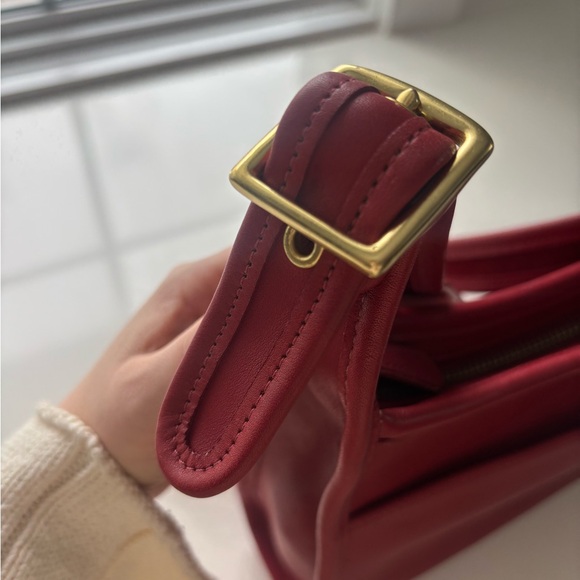 ✨🍒COACH Vintage Legacy Bag in Cherry Red Leather🍒✨ - Picture 8 of 12